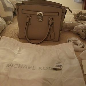 Lg Satchel Michael Kors